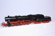 Parní lokomotiva BR 52