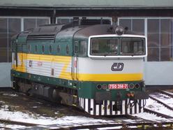 Dieselova lokomotiva Brejlovec 750 s bleskem, ČD