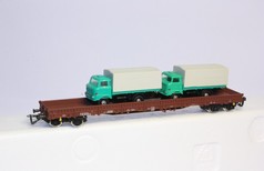 Nákladní  vagon s nákladem aut DR TT