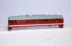 Náhradní karoserie na lokomotivu BR 120