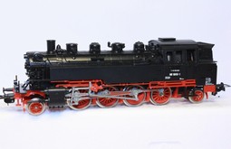 Parní lokomotiva BR 86 DR