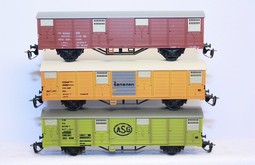 Set nákladních  vozů různých  drah TT