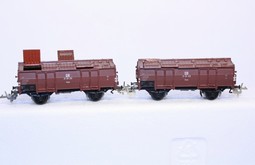 Set 2 nákladních vozů na sypké hmoty DR