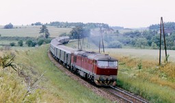 Exkluzivní model dieselová lokomotiva T478 celočervená ČSD