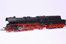 Model nepoužívané parní lokomotivy BR 35 111 DR modelová železnice TT