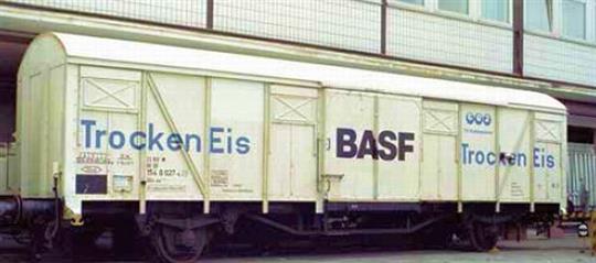Krytý nákladní vagon Gbs-uv 254 BASF