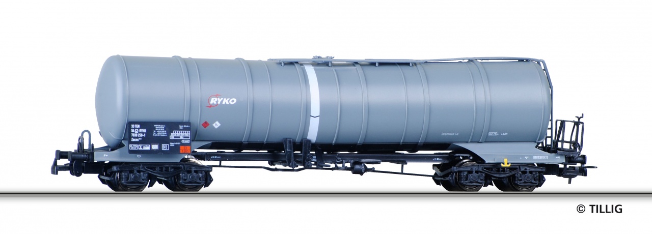 Cisternový vagon se zkoseným kotlem Zacns ČD