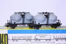 Set 2 nákladních vozů na cement DR (HO)