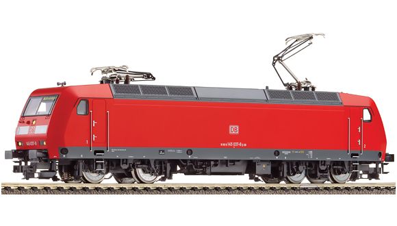 Model elektrické lokomotivy BR 145 der DB AG.