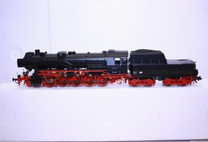 Model parní lokomotivy BR 52 původní cena 6400 Kč