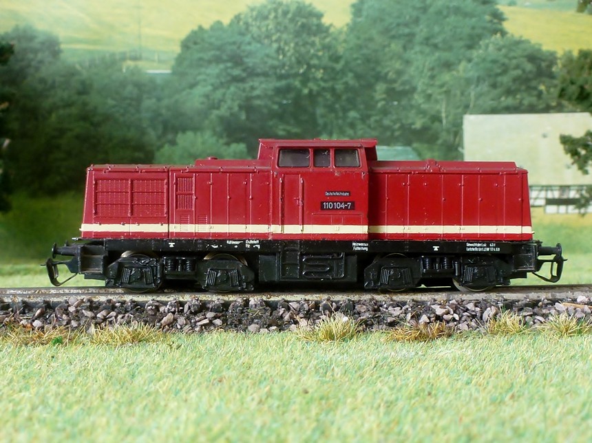 BTTB - Dieselová lokomotiva BR 110 DR - TT