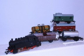 Nákladní set parní lokomotiva  BR 81 + 5 nákladních vozů