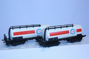 Set 2 nákladních vozů Eso HO