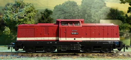 Piko - Dieselová lokomotiva BR 110 025 DR - HO