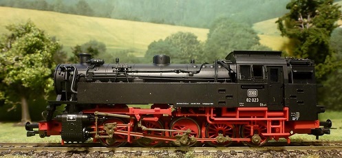 Nové Piko - Parní lokomotiva BR 82 DB - HO