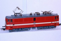 Model elektrické lokomotivy vitrinový model BR 211 DR