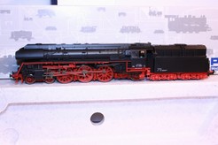 Model parní lokomotivy BR 01 matchbox DR