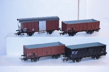 Set 4 nákladních vagonů /HO/