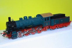 Poškozený model lokomotivy G8 /HO/