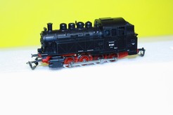 Model parní lokomotivy BR81, nový motor /TT/