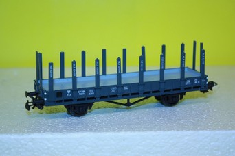 Sběratelský vitrínový model klanicového vagonu drah PKP (HO)