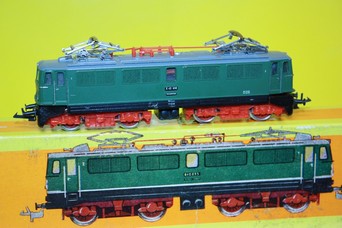 Model elektrické lokomotivy E42 (TT)
