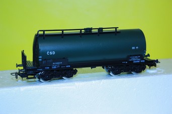 Cisternový 4- osý vagon ČSD-  (HO)