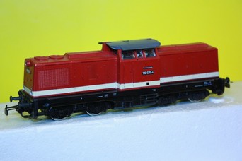 Model dieselové lokomotivy BR110 (HO)