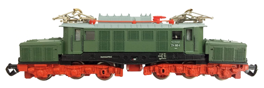 Zcela  nový model elektrické lokomotivy BR 254 (TT)