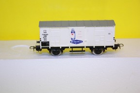 Uzavčený nákladní vagón Bertoli - nepoškozeno (HO) Piko