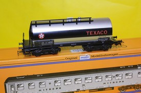 Cisternový vagón ,,TEXACO" DB vitrinový model (HO) - PIKO