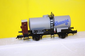 Cisternový vagón DR (HO) Piko vitrinový model