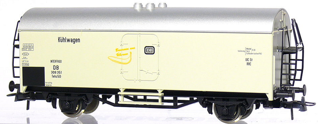 H0 ROCO 56030 uzavřený vagón DB (HO)