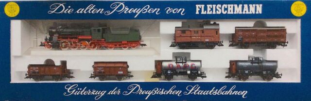 Fleischmann 4884 Nákladní set s parní lokomotivou BR 56 + 6 vagónů (HO)