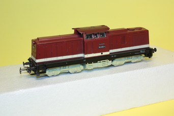 Model dieselové lokomotivy BR 110 PIKO TOP (HO)