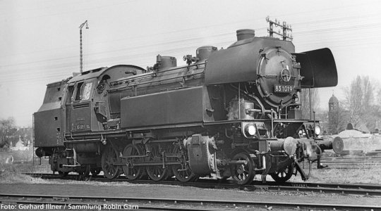 47122 PIKO - Parní lokomotiva BR 83.10
