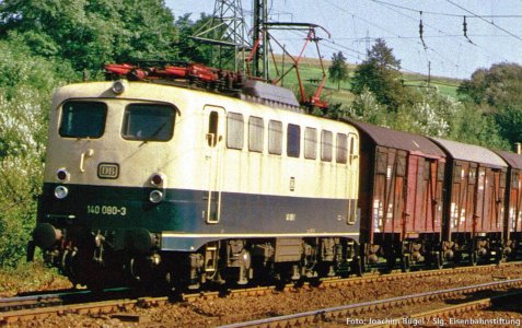 51909 PIKO - Elektrická lokomotiva BR 140