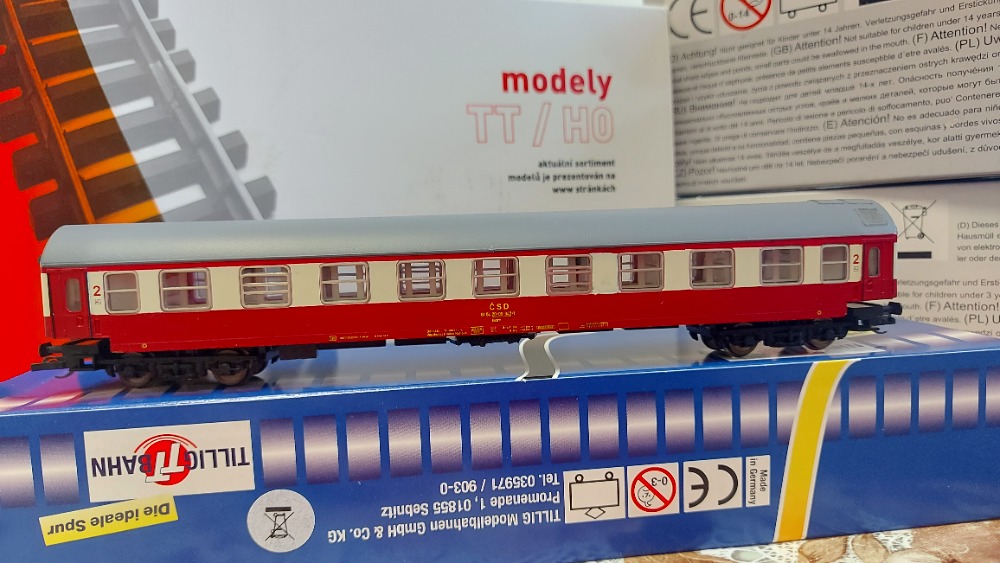 Rychlíkový vagon CSD limit edice Tillig TT