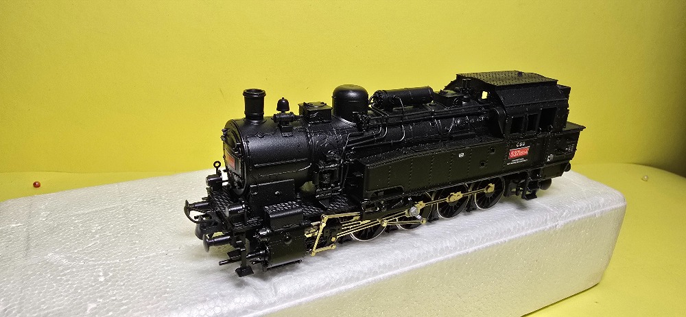 Parní lokomotiva Fleischmann 537 ČSD (HO)