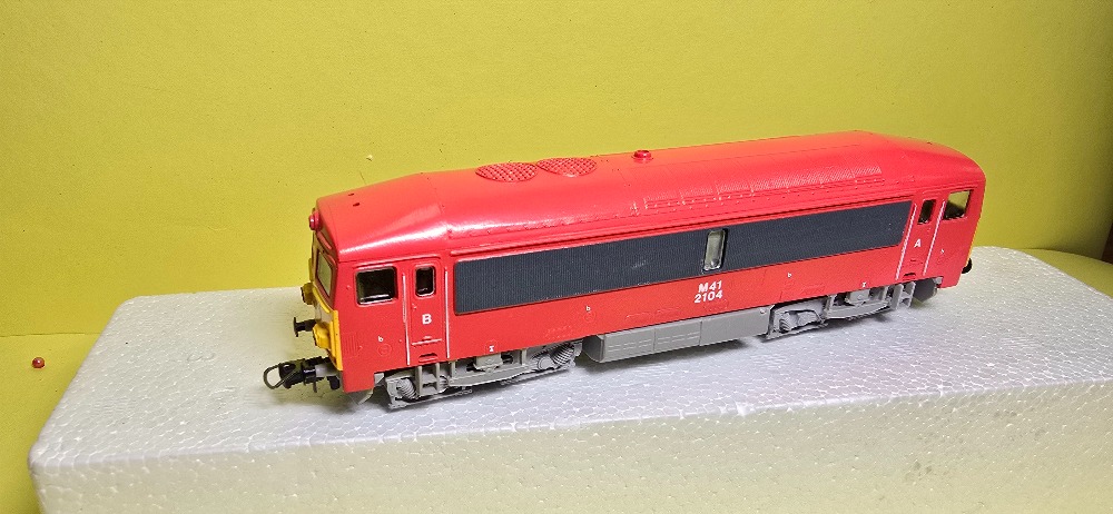 Dieselová lokomotiva 41 2103 drah Máv (HO)