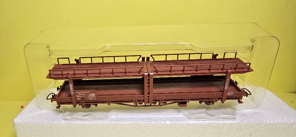 Nákladní vagón na  přepravu aut ČD (HO)