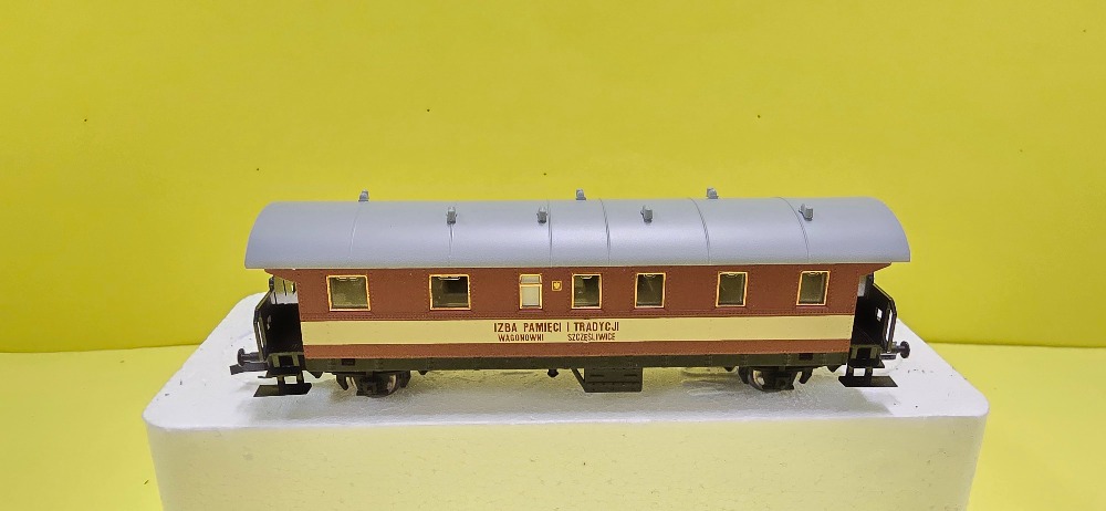 Osobní vagón Bi drah PKP (TT)