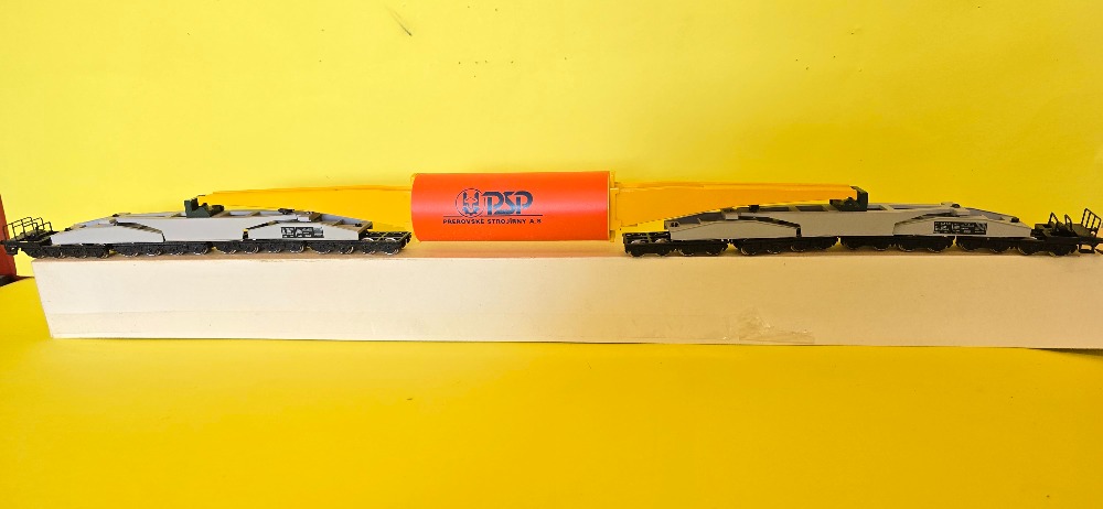 Těžkotonážní vůz s nákladem ČSD délka 600 mm (TT)