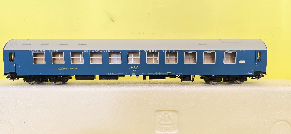 Tillig HO Bahn Rychlíkový vagón ČSD (HO)